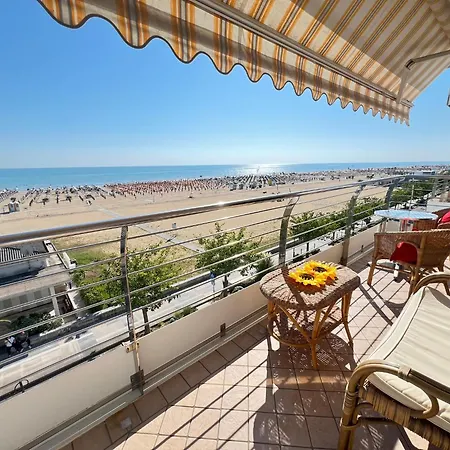 Adriatico Apartman *