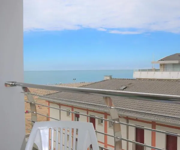 Adriatico Apartman *