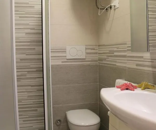 Adriatico Apartman *